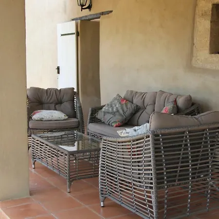Clos De La Madone بيت ضيافة 4*